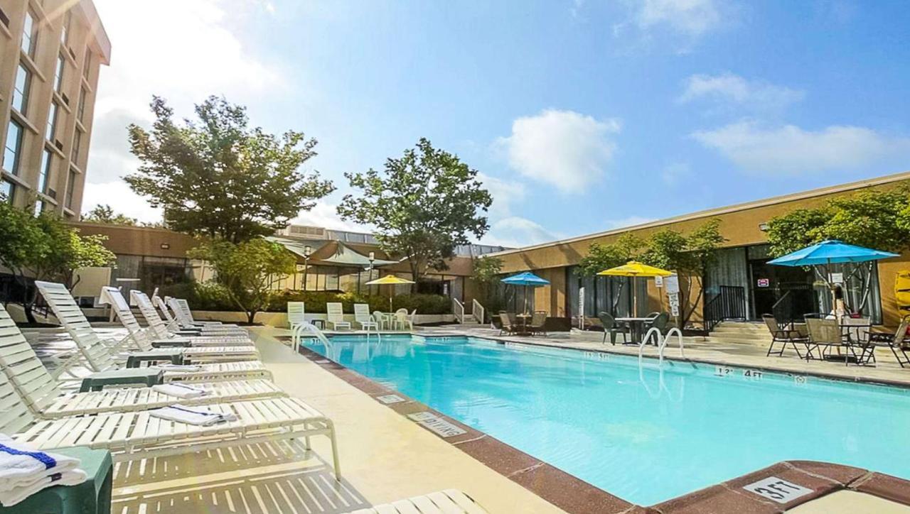 Magnuson Grand & Conference Center Somerset-Bridgewater Ngoại thất bức ảnh