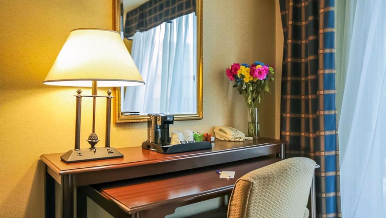 Magnuson Grand & Conference Center Somerset-Bridgewater Ngoại thất bức ảnh
